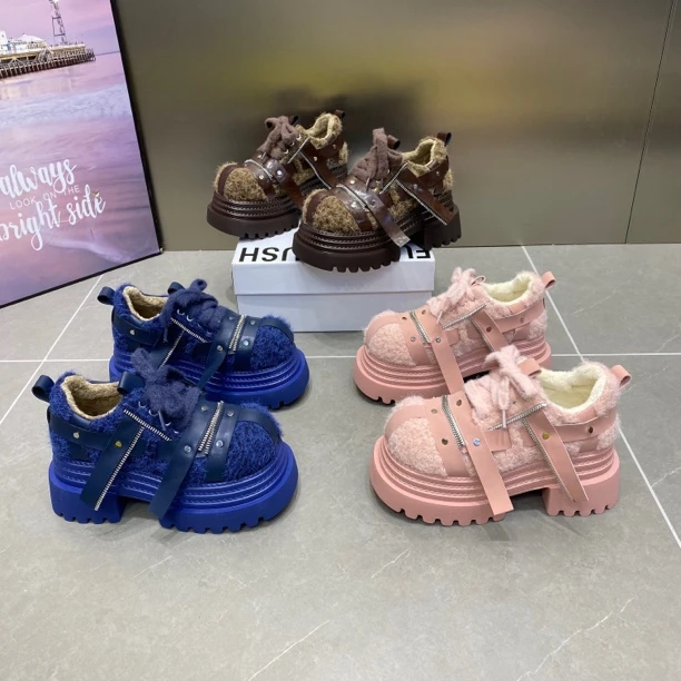 2024新款时尚毛呢娃娃头乐福休闲鞋百搭舒适增高秋冬潮流新款