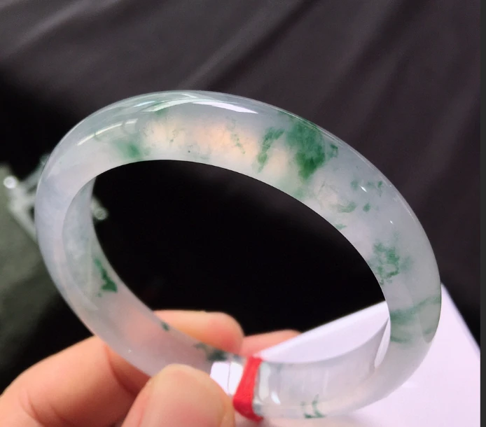 翡翠手镯下单联系小耳机多样性拍一发一