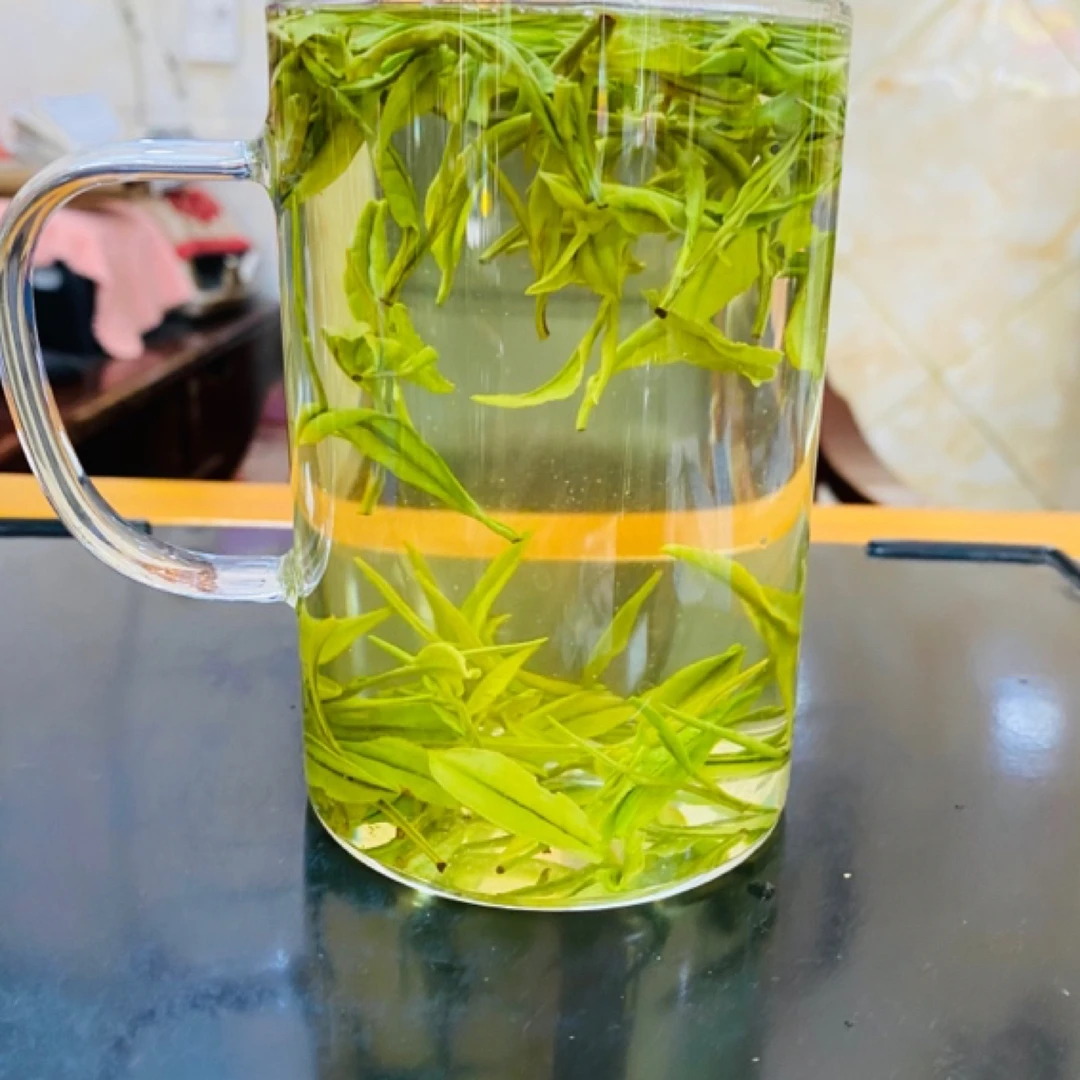 核心产区白茶【2-8-8】一斤送杯子