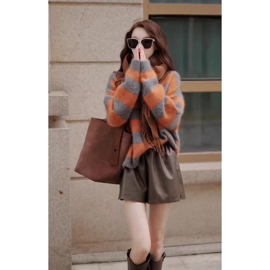 套装女2025新款爆款洋气穿搭时髦减龄撞色条纹针织衫短裤两件套潮