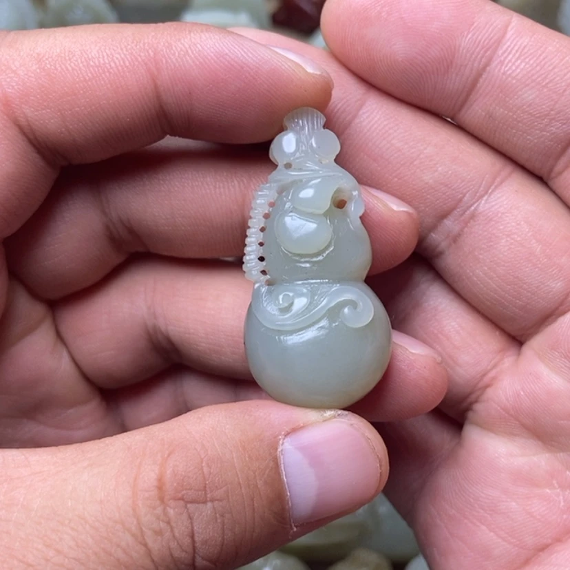 【闪购商品】和田玉挂件未镶嵌优****?