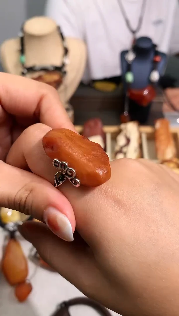 【闪购商品】蜜蜡裸石未镶嵌似玉