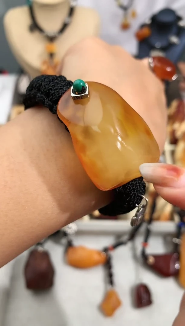 【闪购商品】蜜蜡裸石未镶嵌似玉