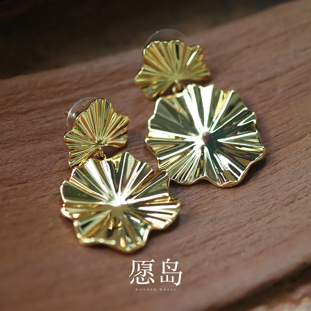 愿岛 铜合金耳饰 法式极简风气质不规则亮面金属扇叶耳钉EH1466