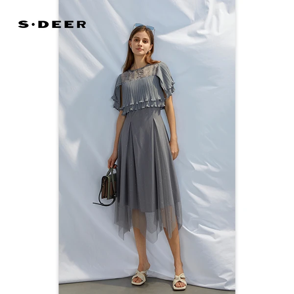 S·DEER春夏百搭超显瘦气质轻奢时尚法式小众圆领设计师女连衣裙