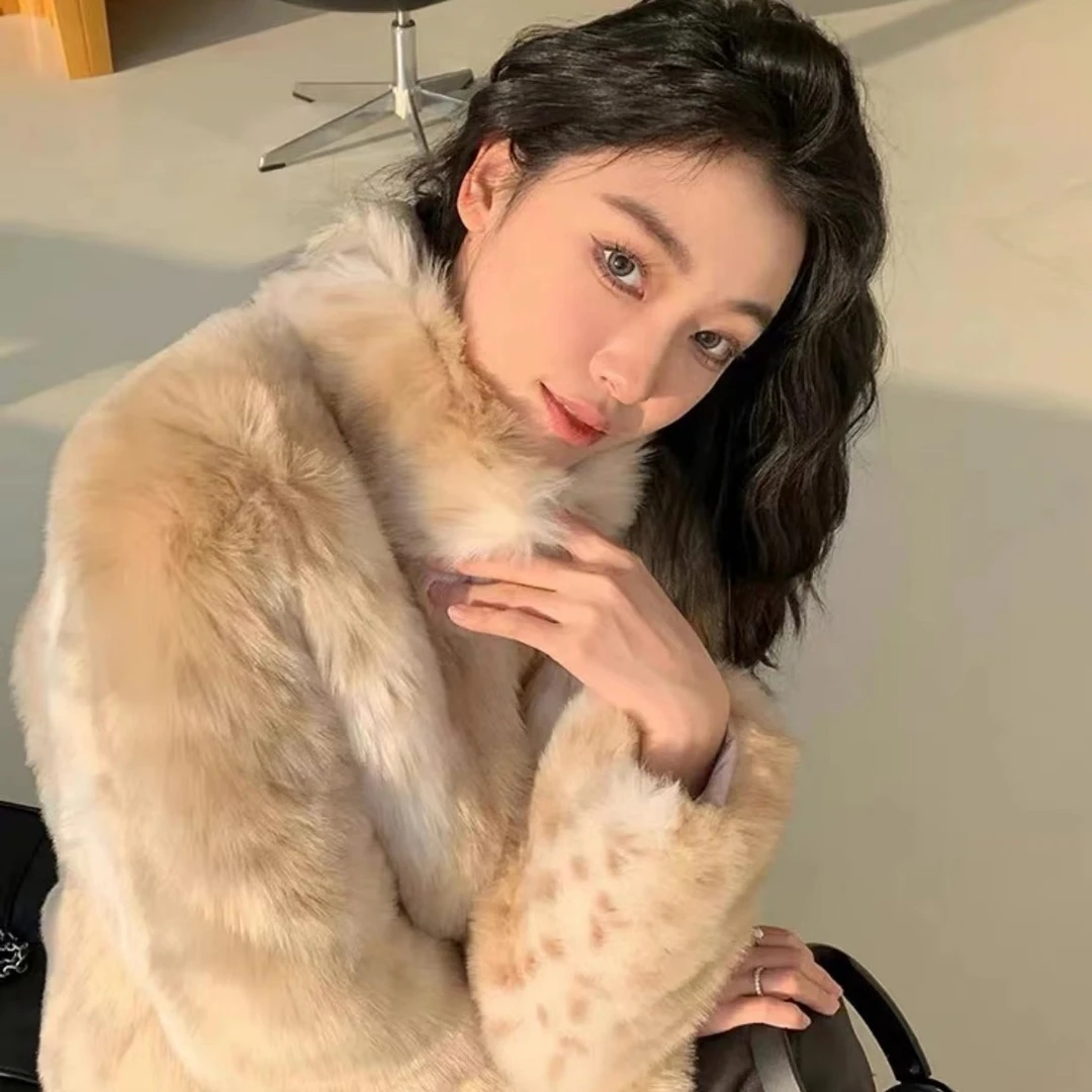 【雪宝粉丝专享】易梦玲山猫同款时尚可爱欧货外套