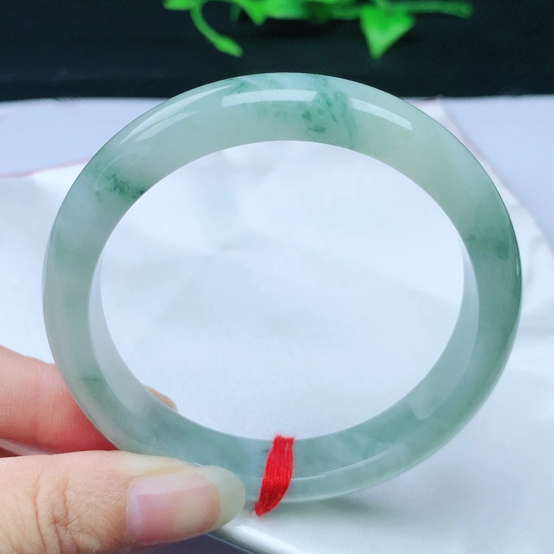 翡翠手镯未镶嵌正5859