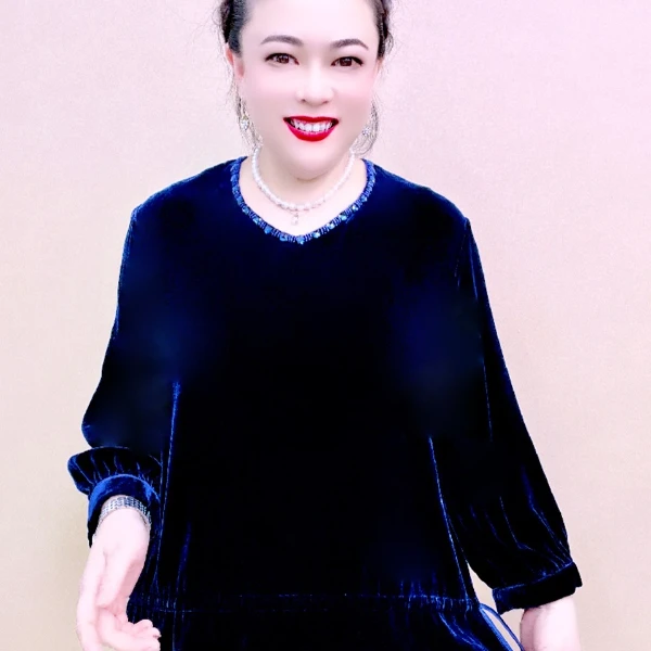 桑蚕丝时尚高档气质百搭减龄显瘦大码洋气妈妈装小衫10ACD061-2