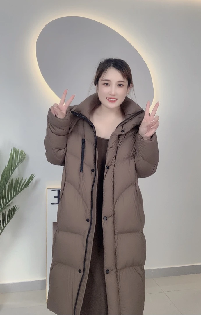 冬季新款简约百搭宽松长款羽绒服女加厚保暖外套