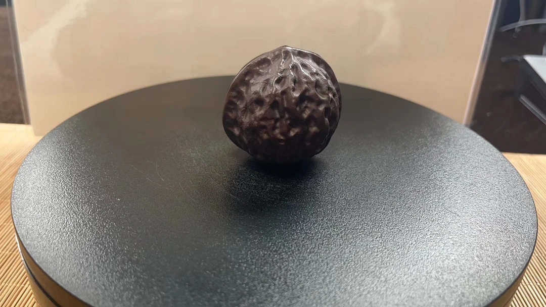 原矿古铜泥精品手工核桃茶宠2个
