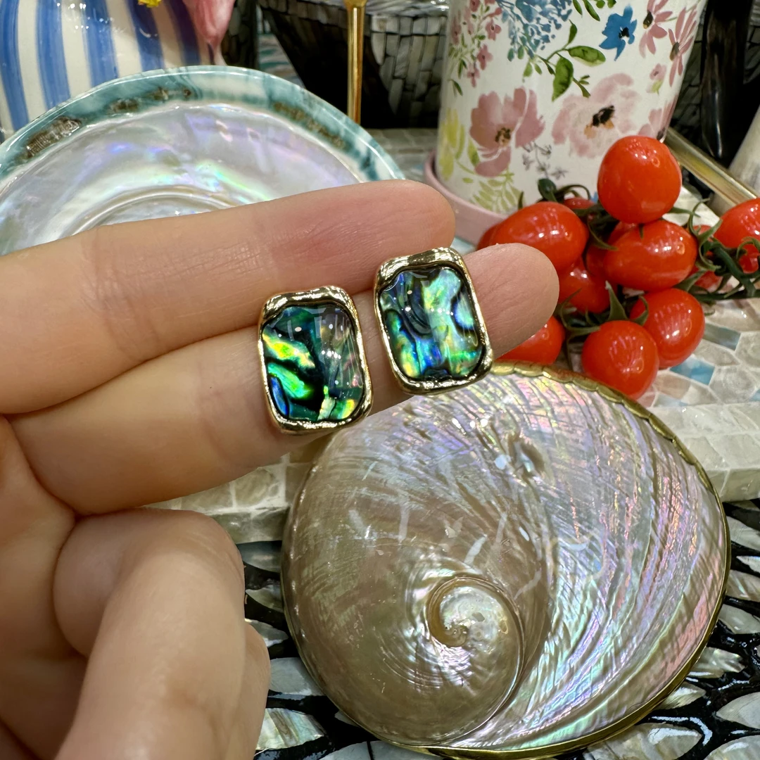 铜合金贝壳耳饰 法式轻奢风高级文艺新西兰黑金鲍鱼贝耳钉饰品