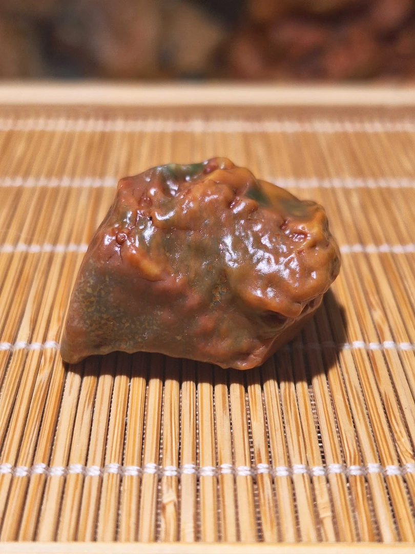 阿拉善天然戈壁奇石风化精美