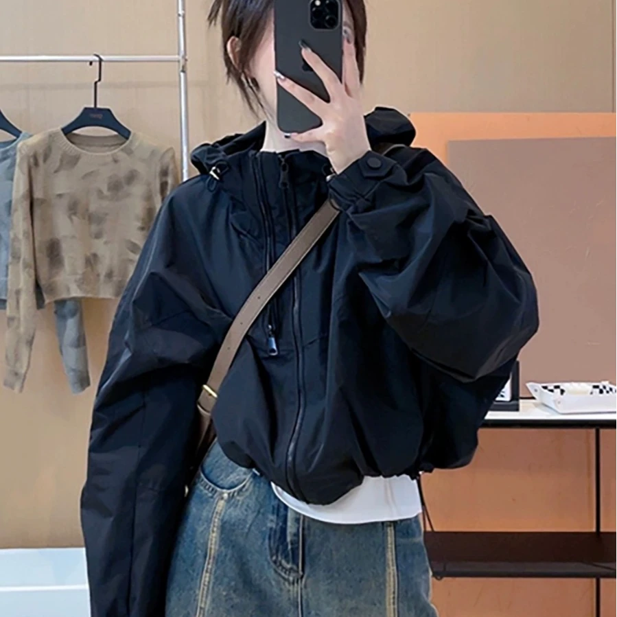 美式休闲宽松显瘦高级感黑色双拉链连帽冲锋衣夹克短外套女士秋季