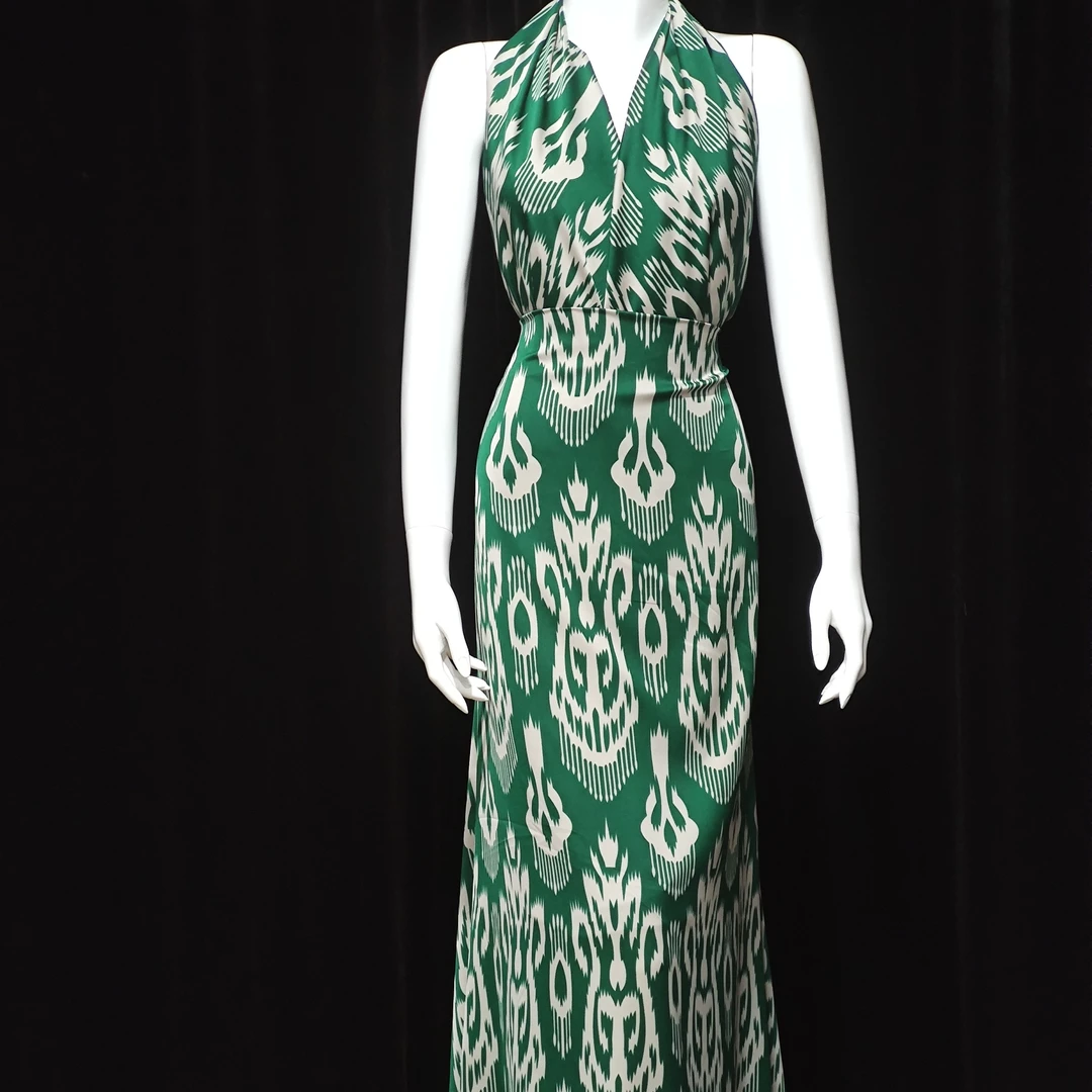 yipak tawar仿真丝面料2.5miter乌鲁木齐发货民族风