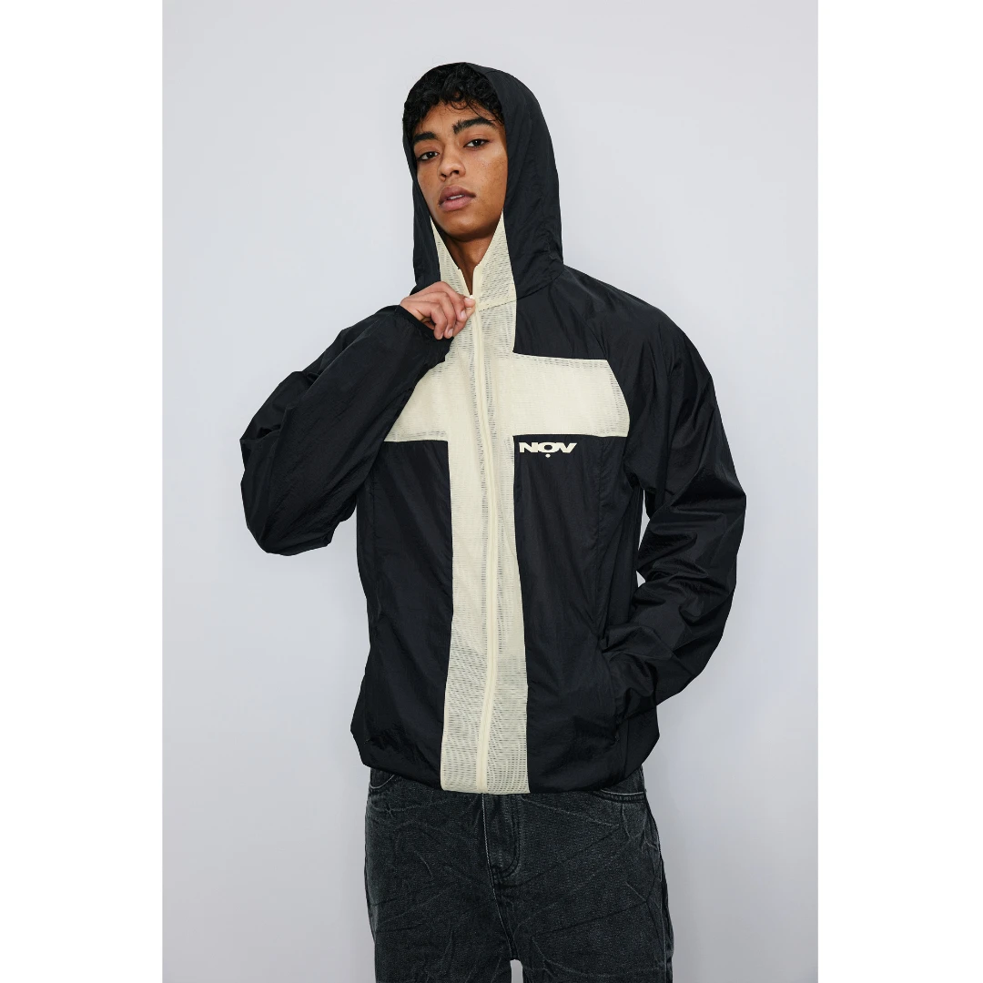 NOVACAM金属皱褶尼龙设计感网眼拼接透气连帽防晒服轻暖感