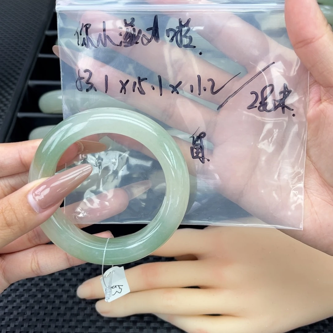石英质玉手镯未镶嵌你***辣
