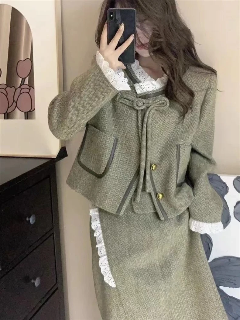 小香风套装女秋季款气质花边短外套高腰半身裙高级感小洋装两件套