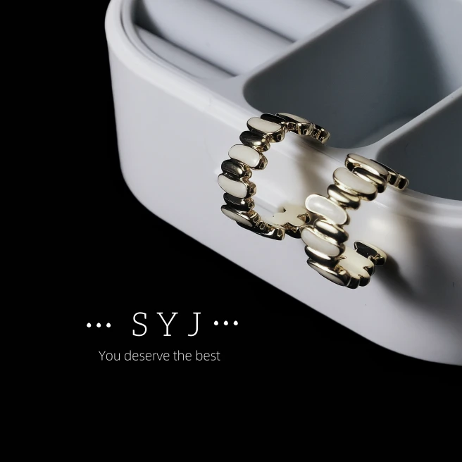 铜合金耳饰 简单大气精致百搭小众个性潮耳环