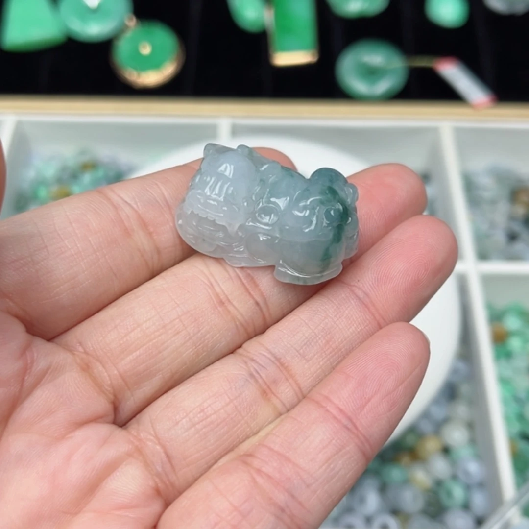 【闪购商品】翡翠颈饰未镶嵌小*宝