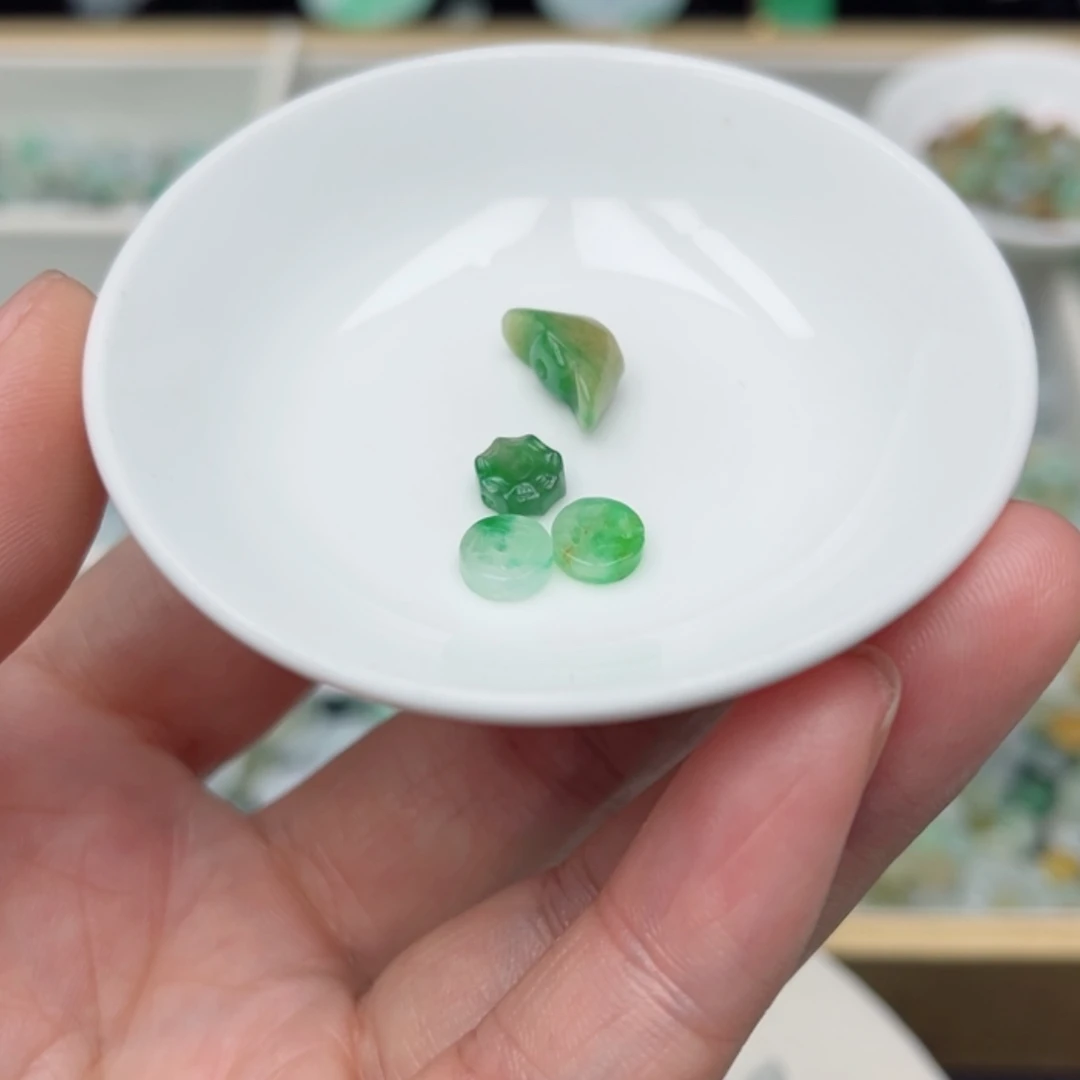 【闪购商品】翡翠颈饰未镶嵌我***我