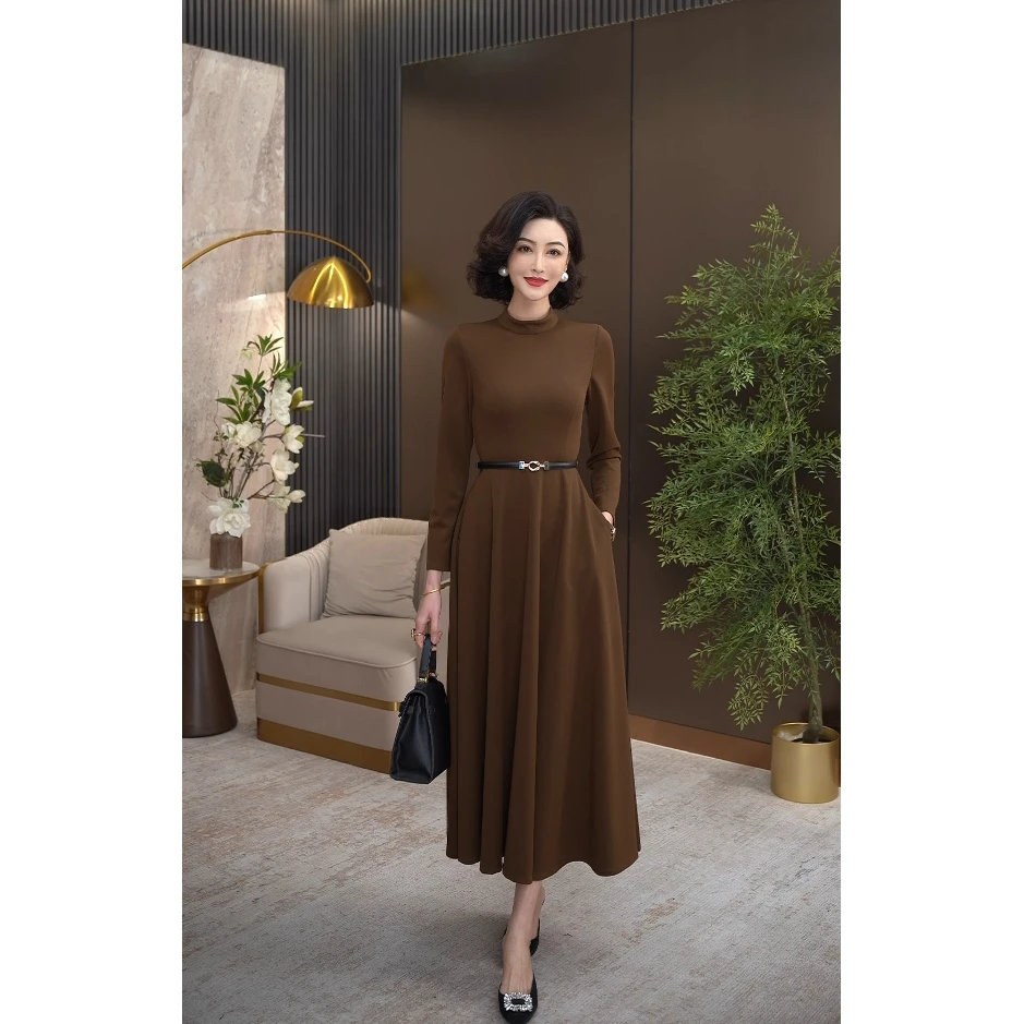 2025新款棕色水波纹肌理弹力梭织立领知性优雅气质大摆裙WF3116