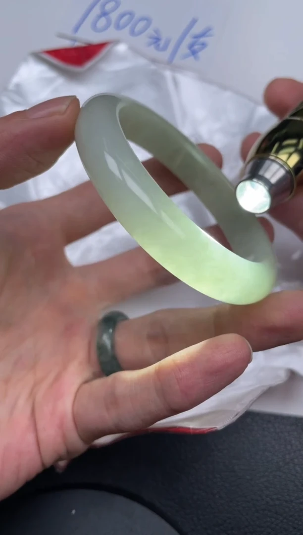 【闪购商品】翡翠手镯未镶嵌买断价