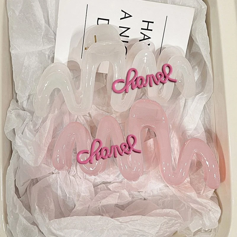 鲨鱼夹波浪形抓夹大号塑料夹果冻色系后脑勺发抓可爱百搭简约气质