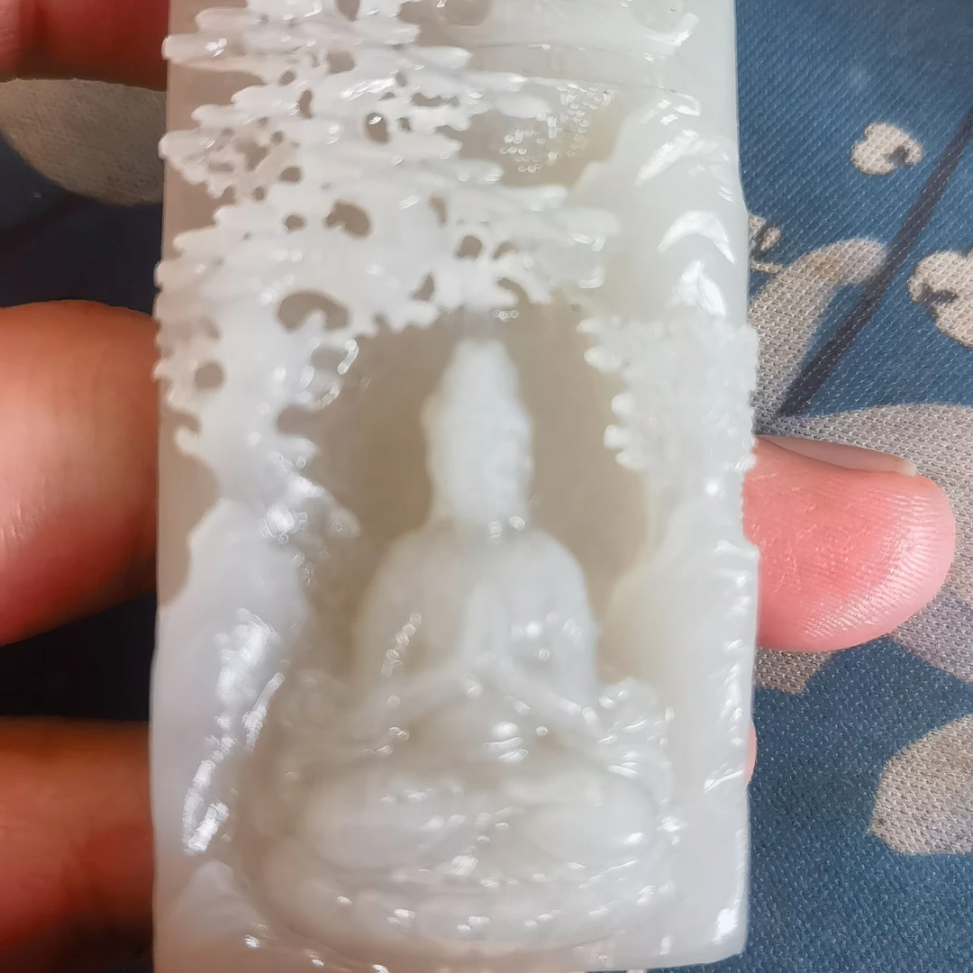 和田玉新疆料苏工雕刻