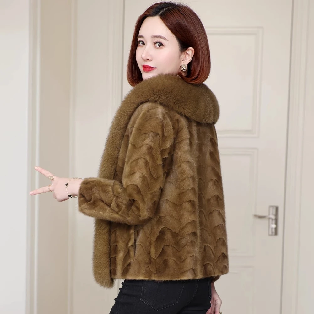 高端时尚水貂毛大衣女2024新短款显瘦洋气狐狸毛领拼貂皮草外套