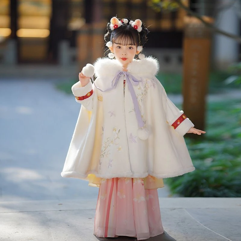 汉服女童斗篷雪蝶中国风秋冬仙女加厚加绒儿童古装新年披肩拜年服