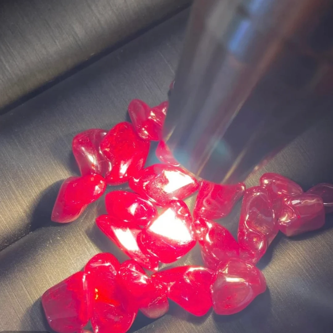 含辰砂工艺品吊坠（直播间现拍链接）