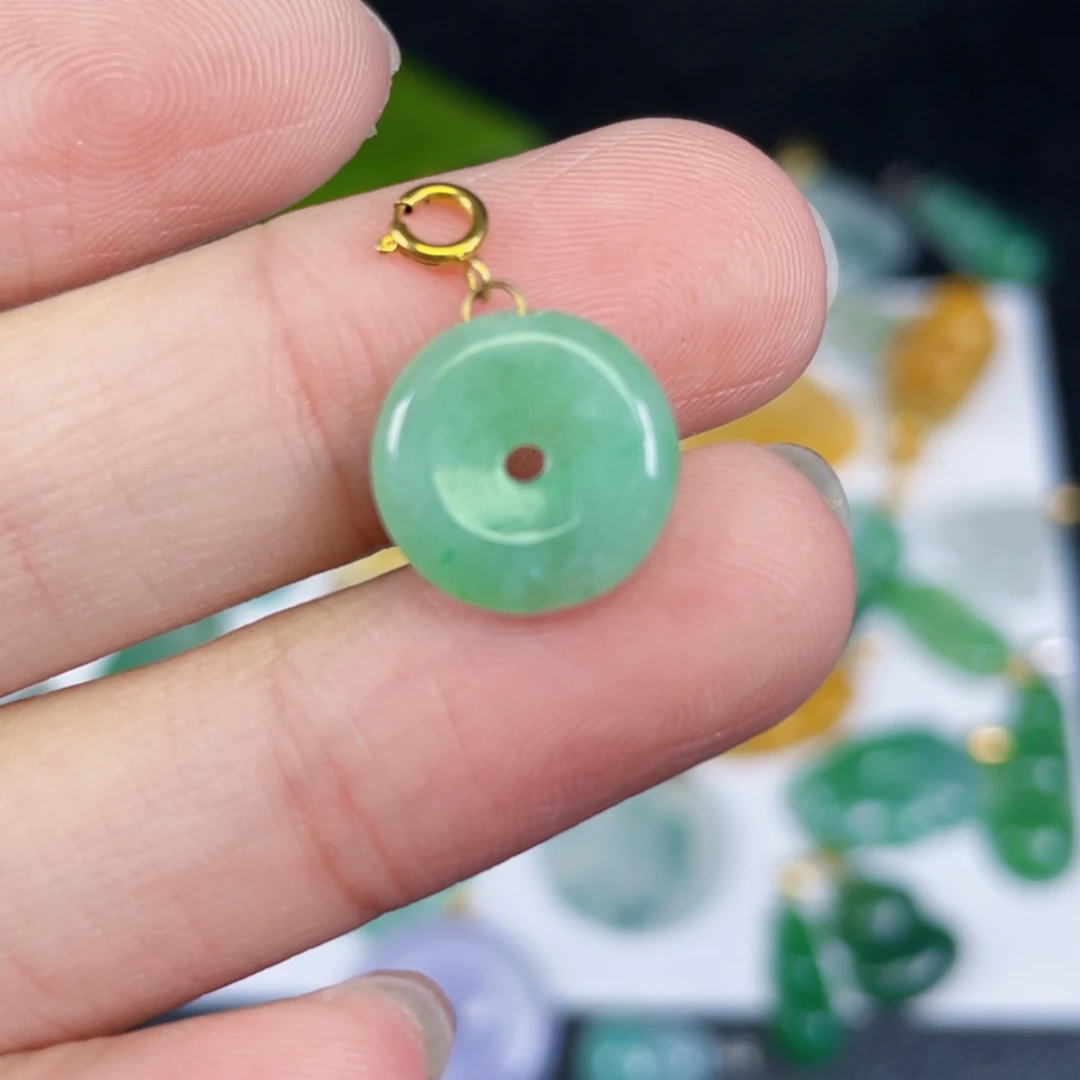 【闪购商品】翡翠颈饰18K金镶嵌