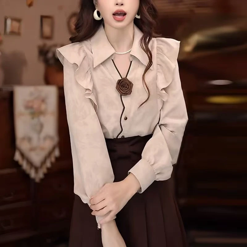 法式V领衬衫女士秋冬季新款时尚洋气减龄宽松休闲显瘦荷叶边上衣