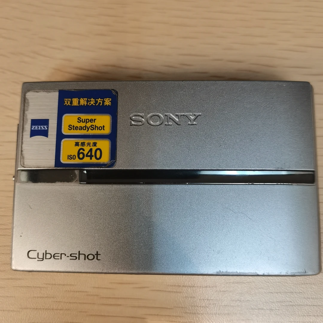 索尼DSC-T9ccd，600万像素，3倍光学变焦