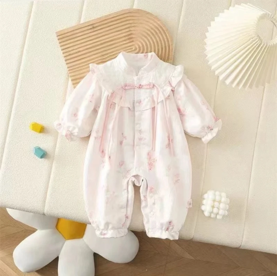 婴儿秋季衣服公主可爱新中式0一6个月双层爬服女宝宝周岁礼连体衣