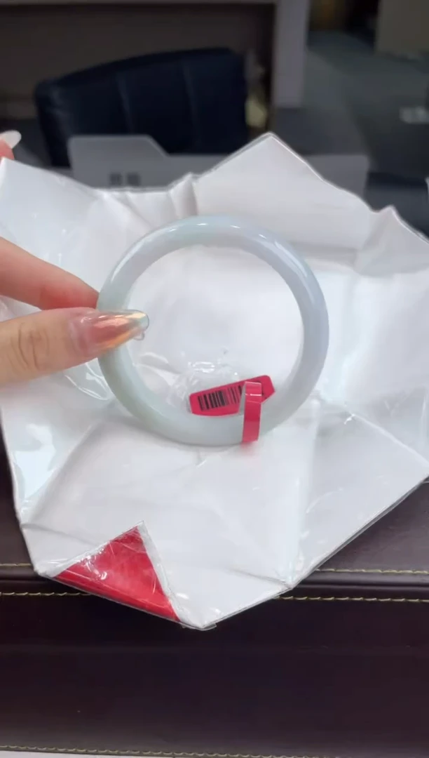 【闪购商品】翡翠手镯未镶嵌12翡翠手镯