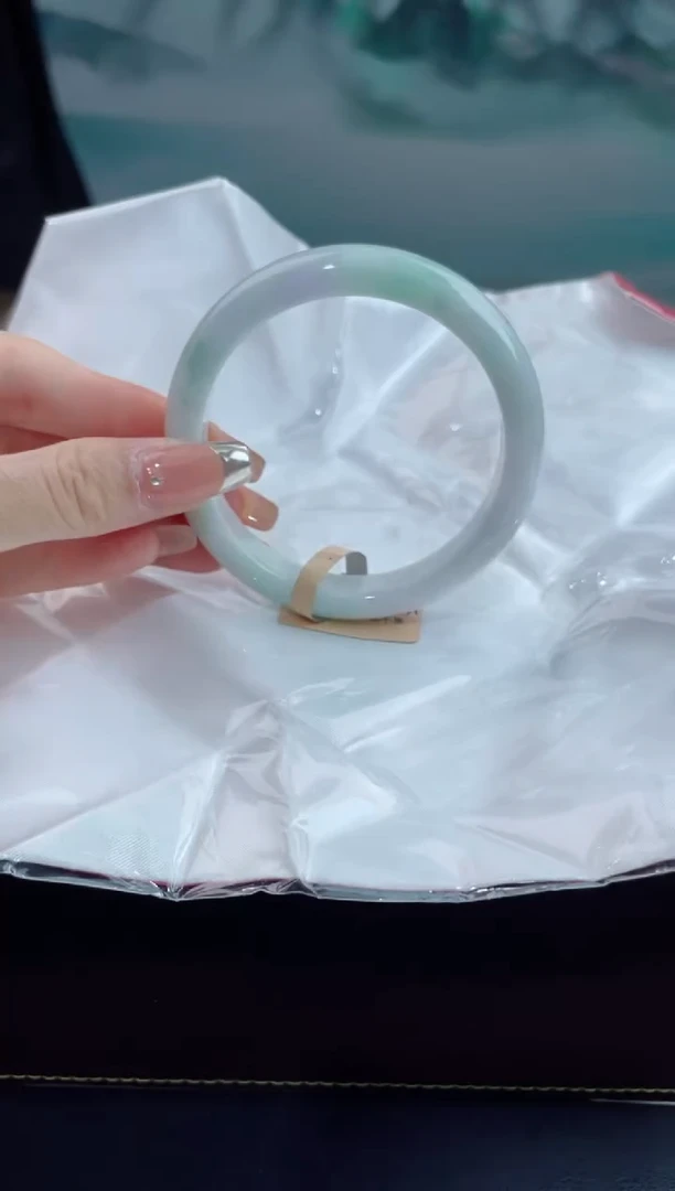 【闪购商品】翡翠手镯未镶嵌12翡翠手镯