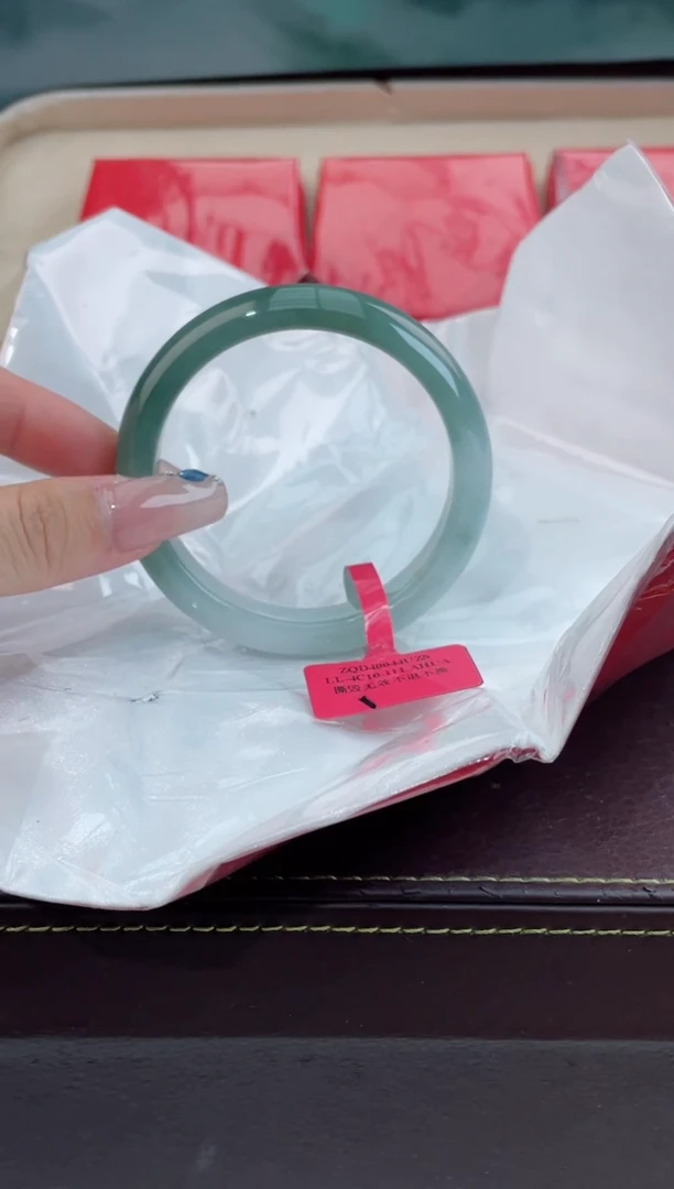 【闪购商品】翡翠手镯未镶嵌1翡翠手镯