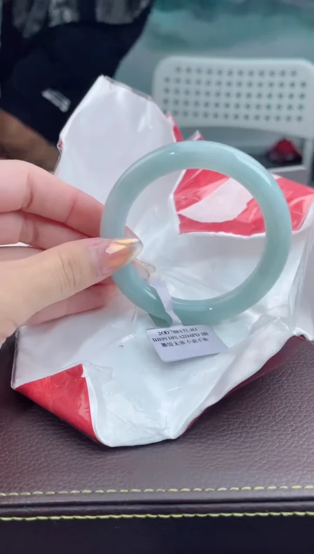 【闪购商品】翡翠手镯未镶嵌8翡翠手镯