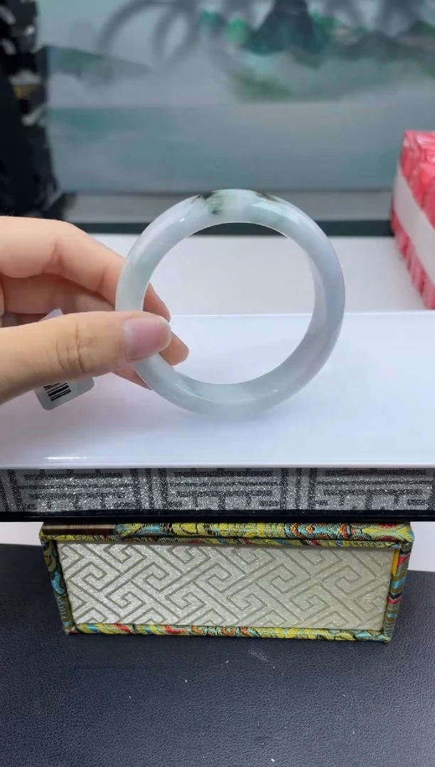 【闪购商品】翡翠手镯未镶嵌4翡翠手镯（微瑕）55.5