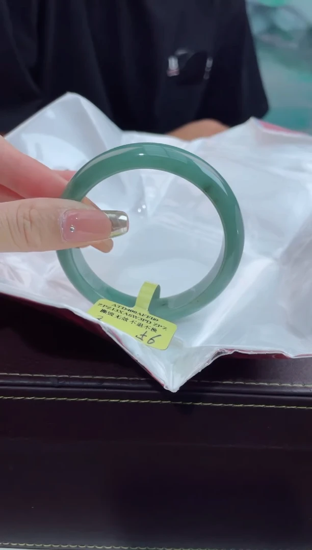 【闪购商品】翡翠手镯未镶嵌1翡翠手镯