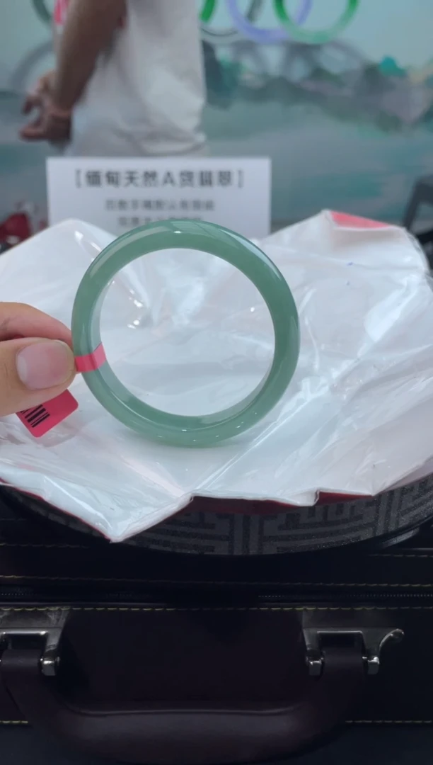 【闪购商品】翡翠手镯未镶嵌1翡翠手镯