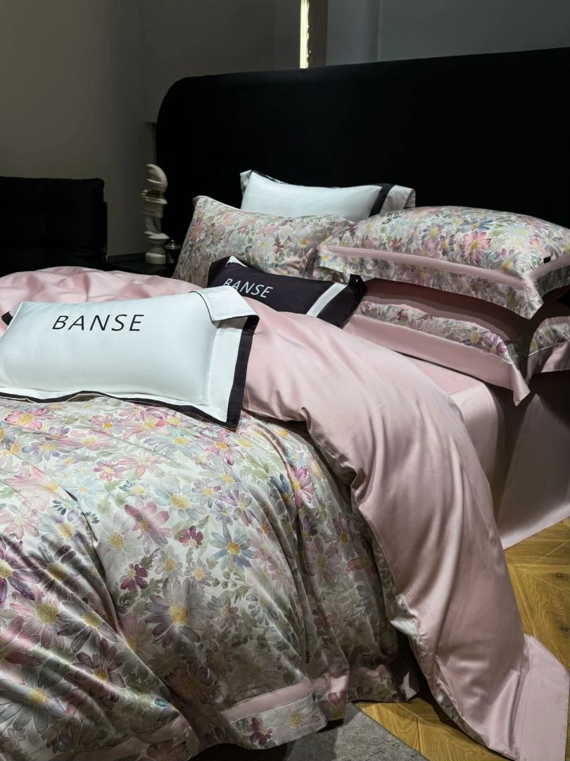 老宋精选-新款四季全棉【艾莉卡-桃粉】数码印花 轻奢四件套-1385