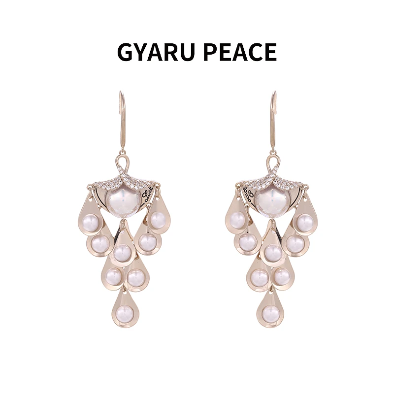GYARU PEACE 铜合金仿珍珠耳饰 意式金色葡萄流苏耳挂轻奢时尚