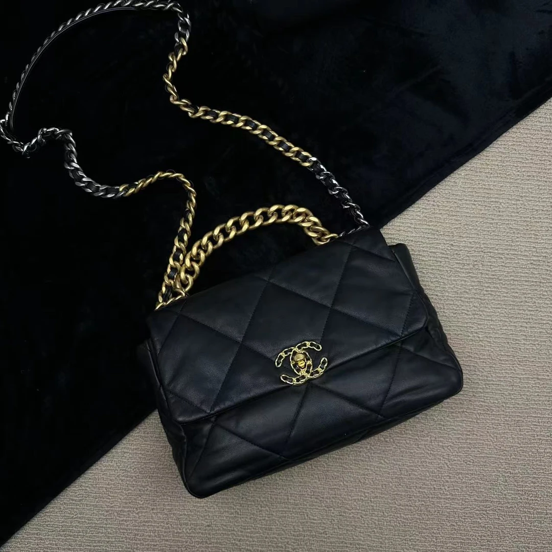 95新 Chanel/香奈儿 【阿玮专属】黑金中号19BAG单肩包667868