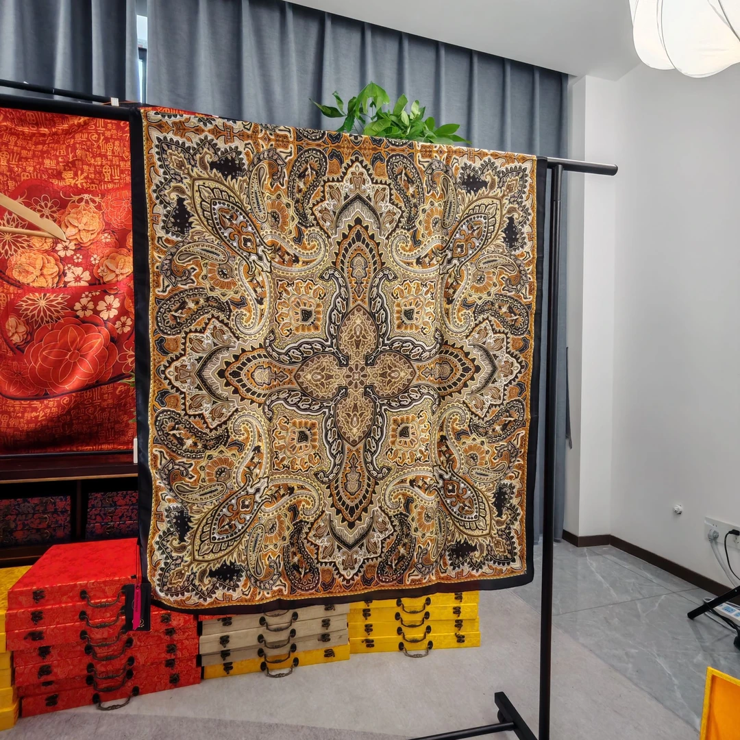 A216·【尚程】卢浮宫 80*180 气质时尚百搭围巾丝巾披肩通用