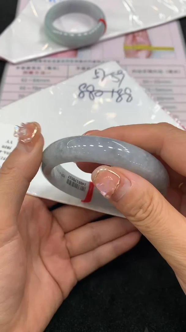 【闪购商品】翡翠手镯未镶嵌正圈57-59买断价不退换