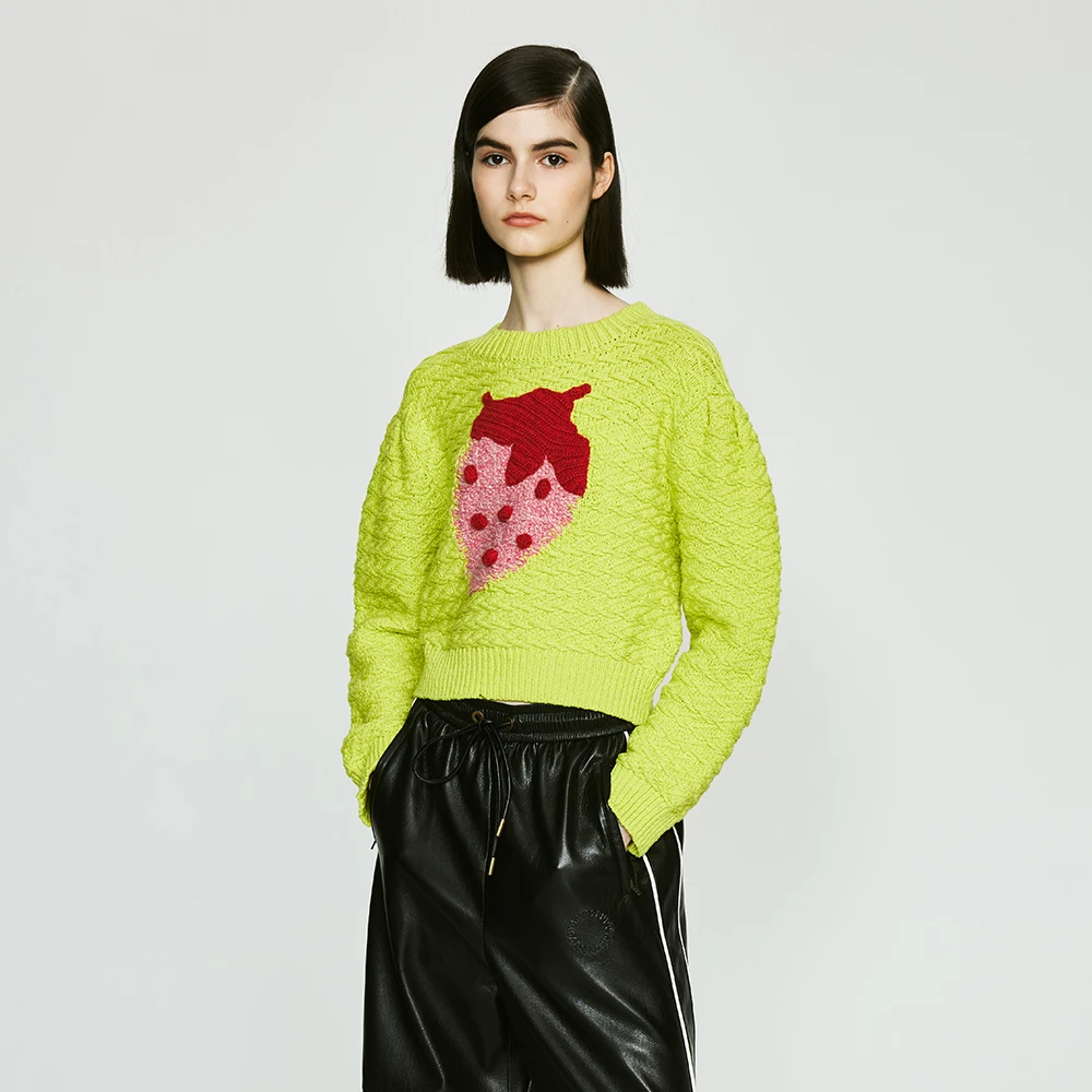 UOOYAA/乌丫秋季时尚棉线针织肌理趣味草莓提花毛衫9343