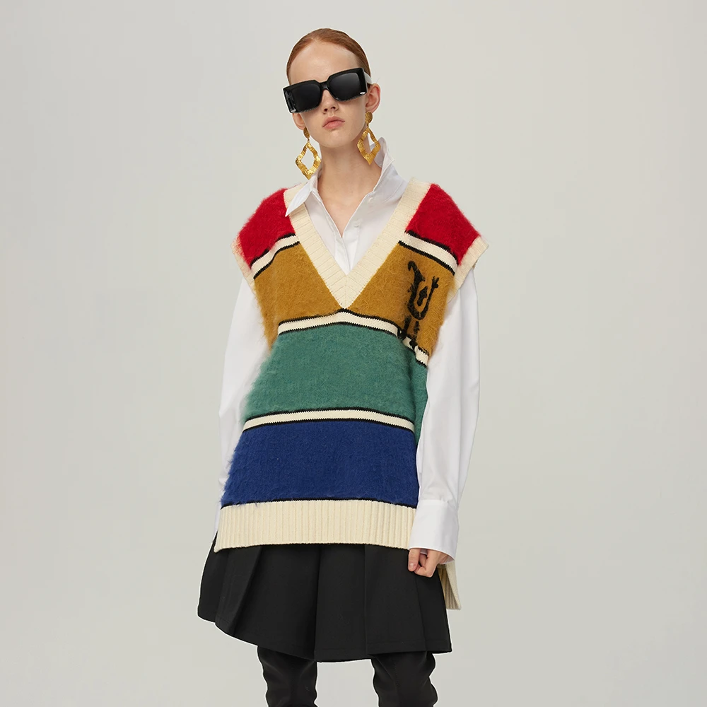 UOOYAA/乌丫经典冬季复古时尚休闲彩虹UY标毛衫背心马甲5313