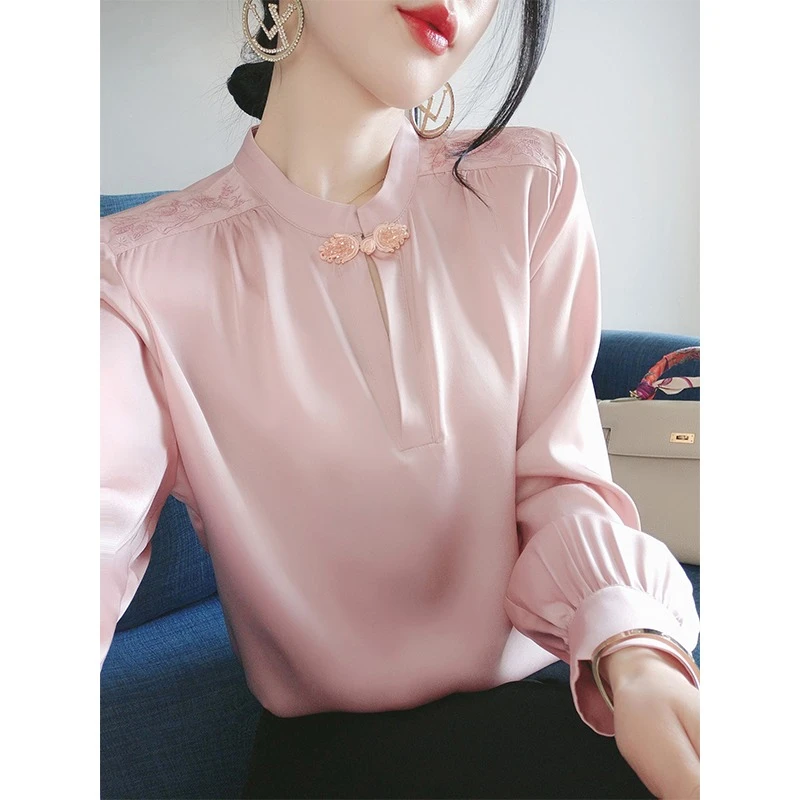 粉色衬衫女春秋高级感缎面法式气质衬衣2025年新款上衣设计感小众